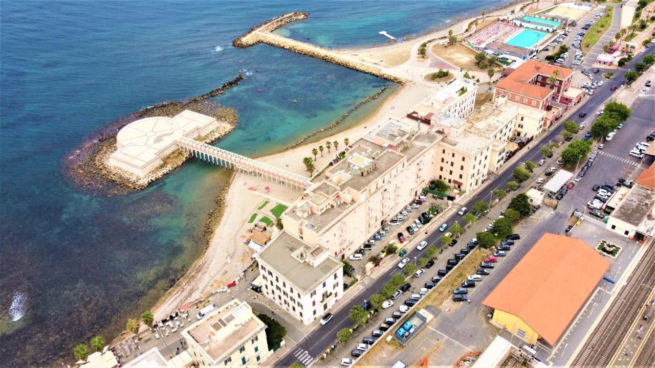 Lupen III Bed and Breakfast Civitavecchia Eksteriør billede